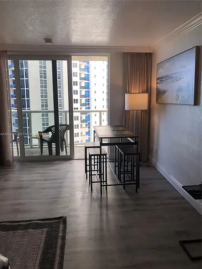 19201 Collins Avenue 806, Sunny Isles Beach, FL 33160 #806 Sunny Isles Beach FL