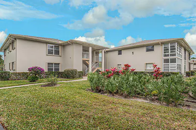 1 Lake Vista Trail 205, Port St. Lucie, FL 34952 #205 Port St Lucie FL