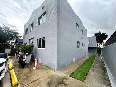 1684 SW 10th Street, Miami, FL 33135 Miami FL