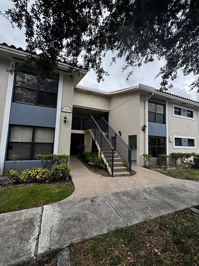 1525 Lake Crystal Drive C, West Palm Beach, FL 33411 #C West Palm Beach FL
