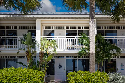 611 DESTINY DRIVE 204 #204 Ruskin FL
