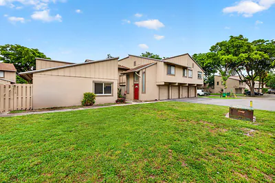 5611 NW 21st Street 8-a, Lauderhill, FL 33313 #8-a Lauderhill FL