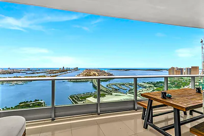 900 Biscayne Boulevard 4703 #4703 Miami FL