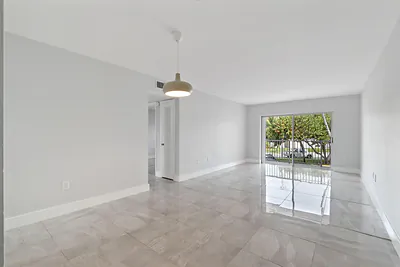 7500 SW 82nd Street G209 #G209 Miami FL