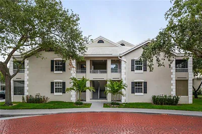 2850 N Oakland Forest Drive 215 #215 Oakland Park FL