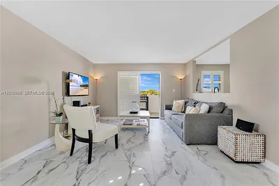 1418 Collins Avenue 504, Miami Beach, FL 33139 #504 Miami Beach FL