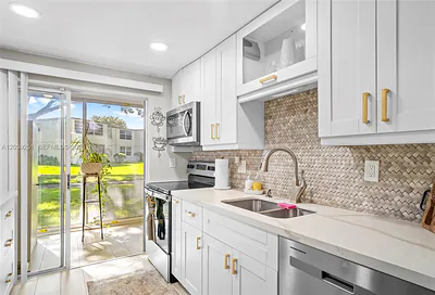 19 Abbey Lane 104, Delray Beach, FL 33446 #104 Delray Beach FL