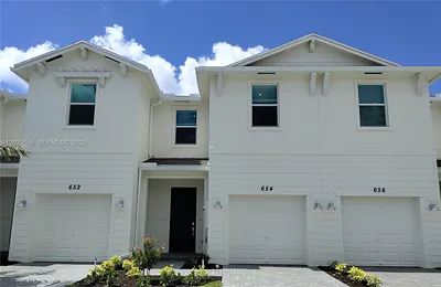 654 SE Lake Falls Street 654, Port St. Lucie, FL 34984 #654 Port St Lucie FL