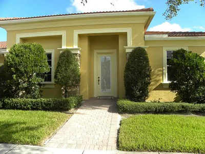 10010 SW Canossa Way Port St Lucie FL
