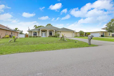1250 SW Patricia Avenue Port St Lucie FL