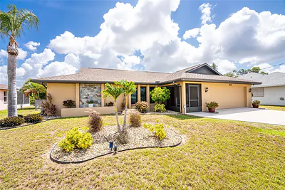 255 MARK TWAIN LANE Rotonda West FL
