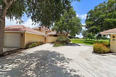 261 Old Meadow Way Way Palm Beach Gardens FL
