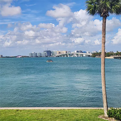 777 JOHN RINGLING BOULEVARD 24 #24 Sarasota FL