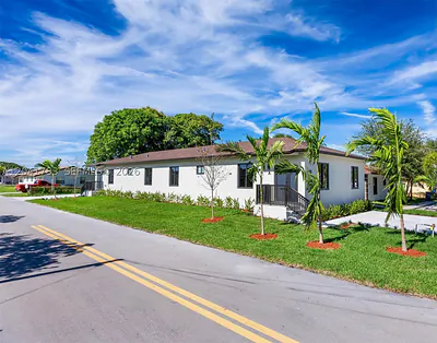 601 NW 3rd Ave Hallandale Beach FL