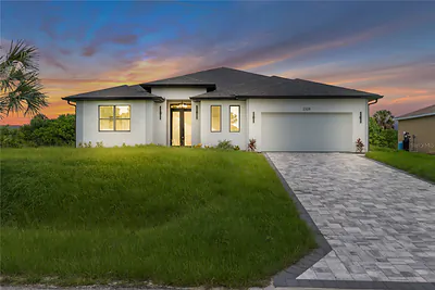 2328 IRONDALE RD North Port FL