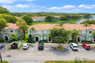 2818 SE 16th Avenue 118, Homestead, FL 33035 #118 Homestead FL