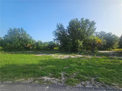 435 Rathburn ST LEHIGH ACRES FL