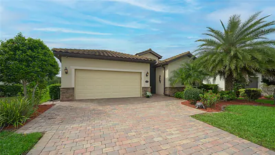 6888 WILLOWSHIRE WAY Bradenton FL