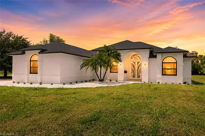 221 10th ST SE NAPLES FL
