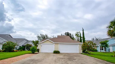 1351 Monarch CIR NAPLES FL
