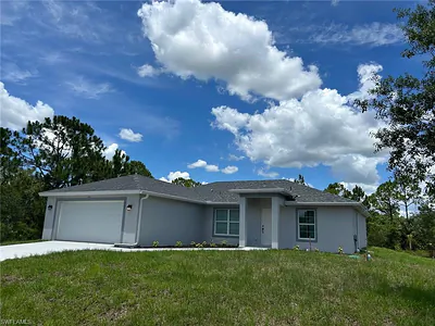 439 Rathburn ST LEHIGH ACRES FL