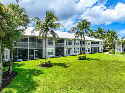 7950 Mahogany Run LN 416 #416 NAPLES FL
