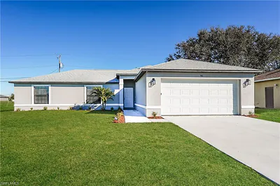 911 NE 9th ST CAPE CORAL FL