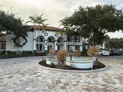 7945 Preserve CIR 523 #523 NAPLES FL