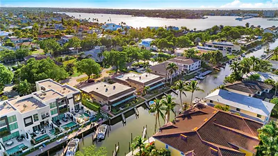 1521 Chesapeake AVE B2 #B2 NAPLES FL