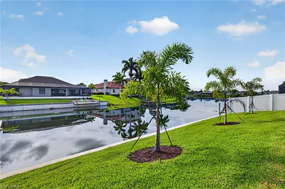 3033 SW 11th PL CAPE CORAL FL
