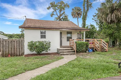 341 Golden Gate BLVD E NAPLES FL