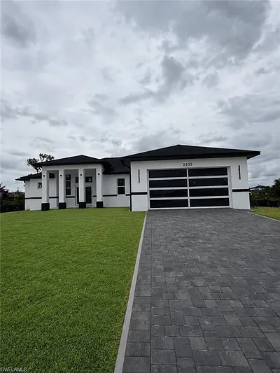2835 NE 5th PL CAPE CORAL FL