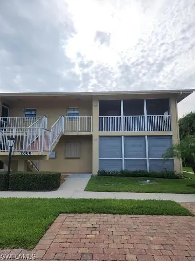 2000 Alamanda DR 206 #206 NAPLES FL