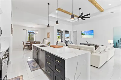 1 NW 8th TER CAPE CORAL FL