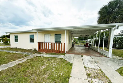 208 Martin DR NE PORT CHARLOTTE FL