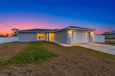 7024 Hero CIR LABELLE FL