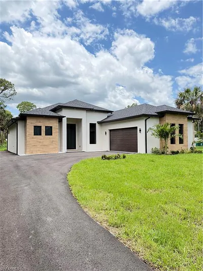 377 2nd ST NE NAPLES FL