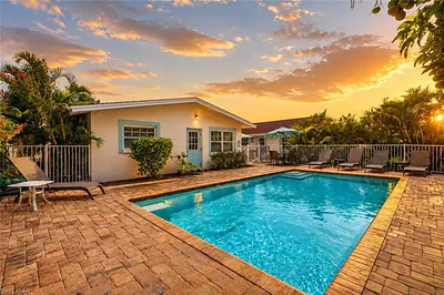 563 105th AVE N NAPLES FL