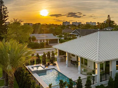 10702 6th ST NAPLES FL