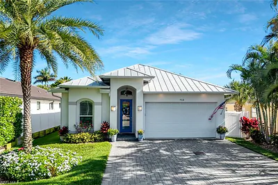 715 102nd AVE N NAPLES FL