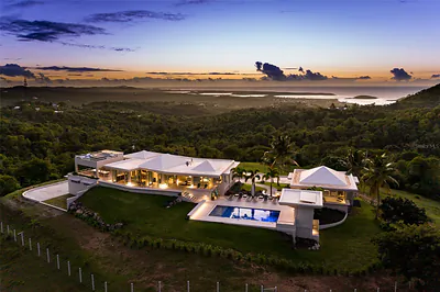 A/B CASA LIMONES Vieques PR