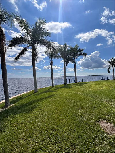 143 CREEK DRIVE SE Port Charlotte FL