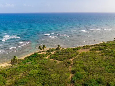3 LA HUECA Vieques PR