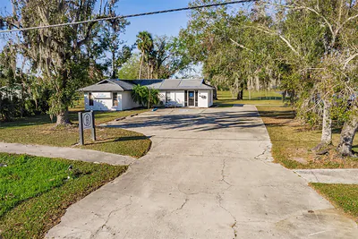 811 N MILLS AVENUE Arcadia FL