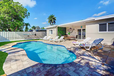 1228 Johnson St Hollywood FL
