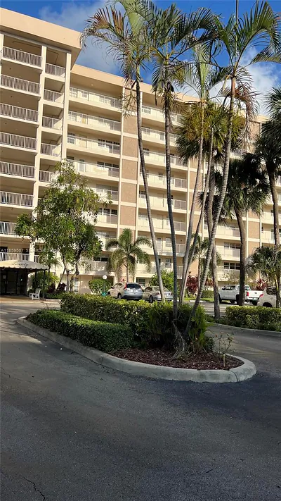 2671 S Course Drive 403, Pompano Beach, FL 33069 #403 Pompano Beach FL