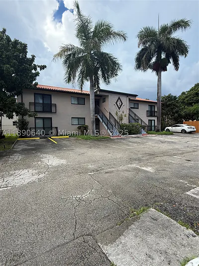 100 SE 5th Ave 1 #1 Hallandale Beach FL