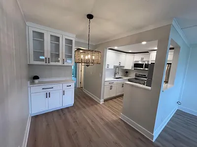 124 Sheffield F, West Palm Beach, FL 33417 West Palm Beach FL