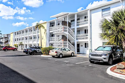 1581 LEISURE DRIVE M7 #M7 Bradenton FL