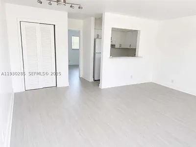749 SE 15th St 10 #10 Fort Lauderdale FL